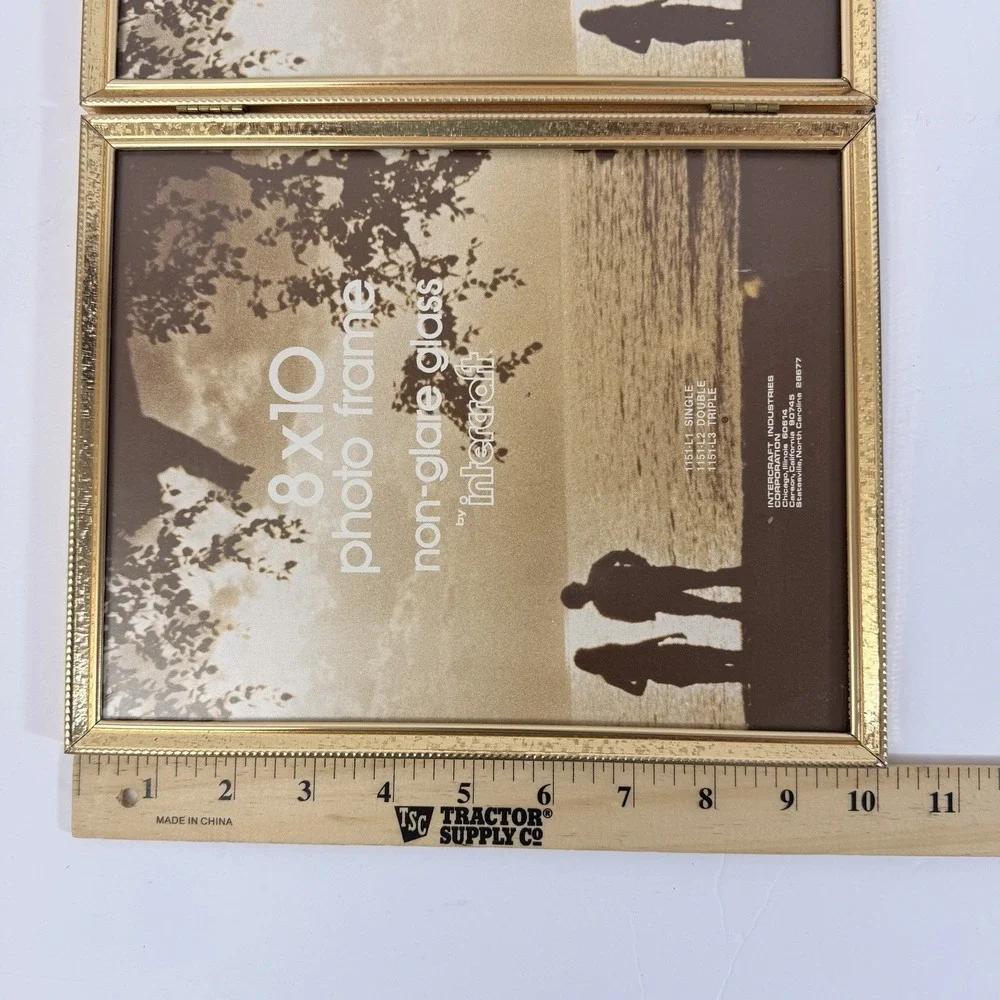 Vintage Intercraft Gold Tone Metal Double Hinged 8x10 Picture Frame Bi Fold